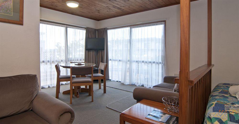 Swiss Chalet alojamiento Motel Paihia Exterior foto